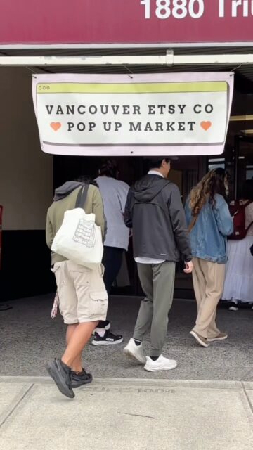 same time tomorrow?! ๐จ๐โ๏ธ
#vancouveretsyco #marketstalls #localartists #shoplocal #vancouverbusiness
