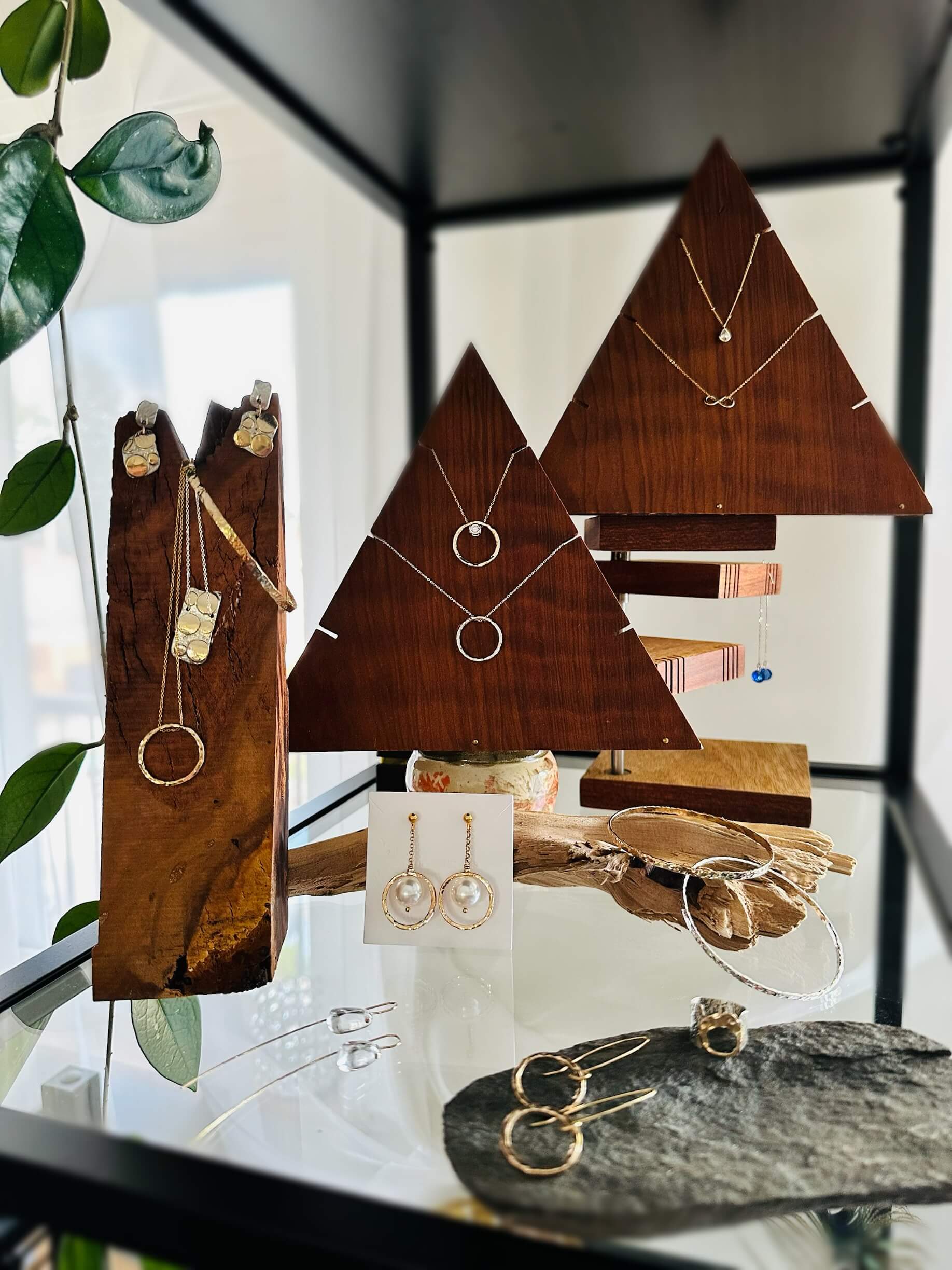 ANIRI DESIGNS